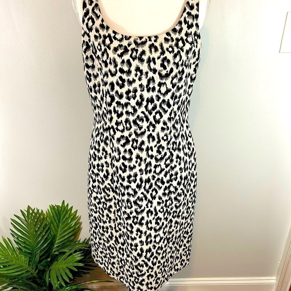 Isabella DeMarco sleeveless dress size 6